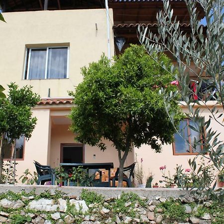Guest House Noah&Kristel Berat Exterior foto
