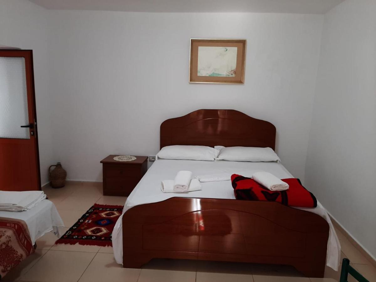 Guest House Noah&Kristel Berat Exterior foto