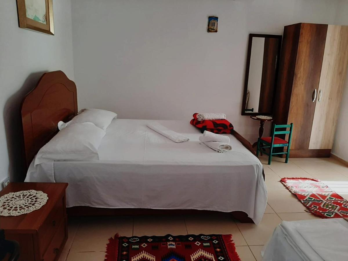 Guest House Noah&Kristel Berat Exterior foto
