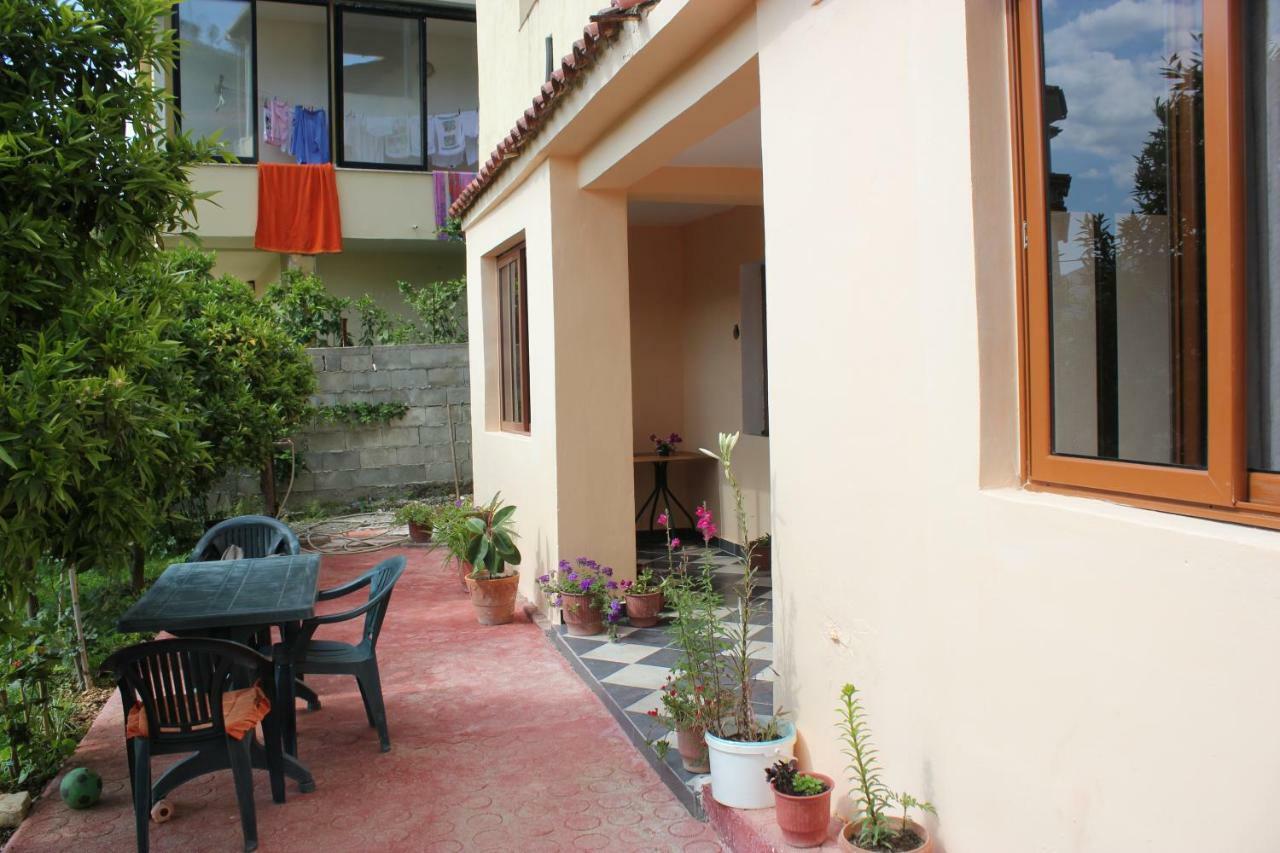 Guest House Noah&Kristel Berat Exterior foto